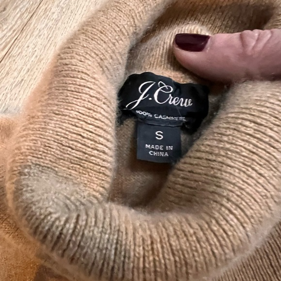 100% cashmere J Crew turtleneck sweater - Picture 4 of 5